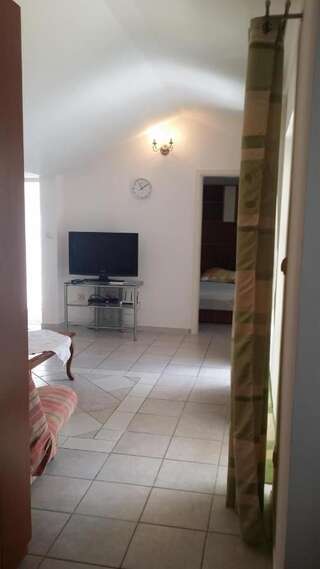 Апартаменты Apartmani Kalinic Биела Апартаменты с видом на море-8